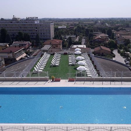 Hotel Alexander Palace Abano Terme Buitenkant foto