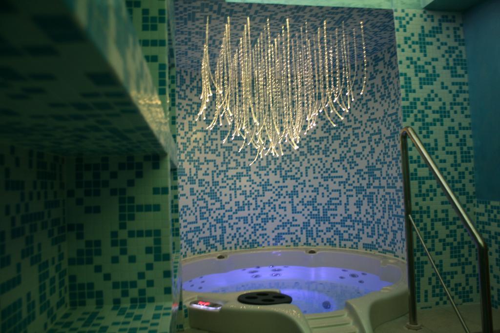 Hotel Alexander Palace Abano Terme Buitenkant foto